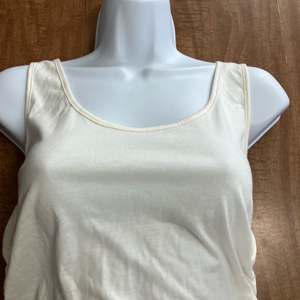 Tex by Max Azria Cream Sleeveless Fitted Tank Top side ruchy